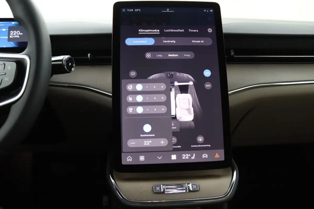 Single Motor Extended Range Ultra 92 kWh | Bowers & Wilkins audiosysteem | Cruise control adaptief met Stop&Go en stuurhulp | Dodehoekdetectie met correctie