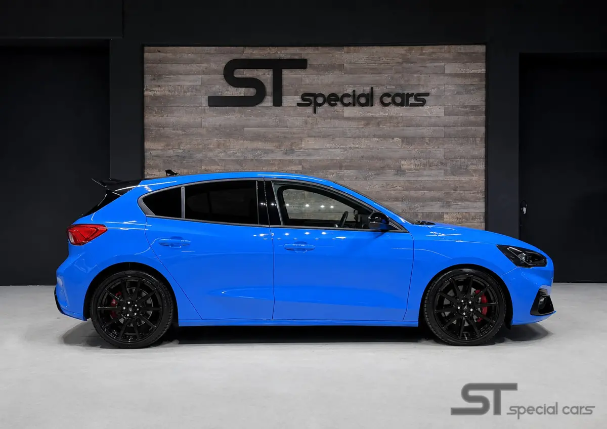 2.3 EcoBoost ST-X Edition|KW|diffuser