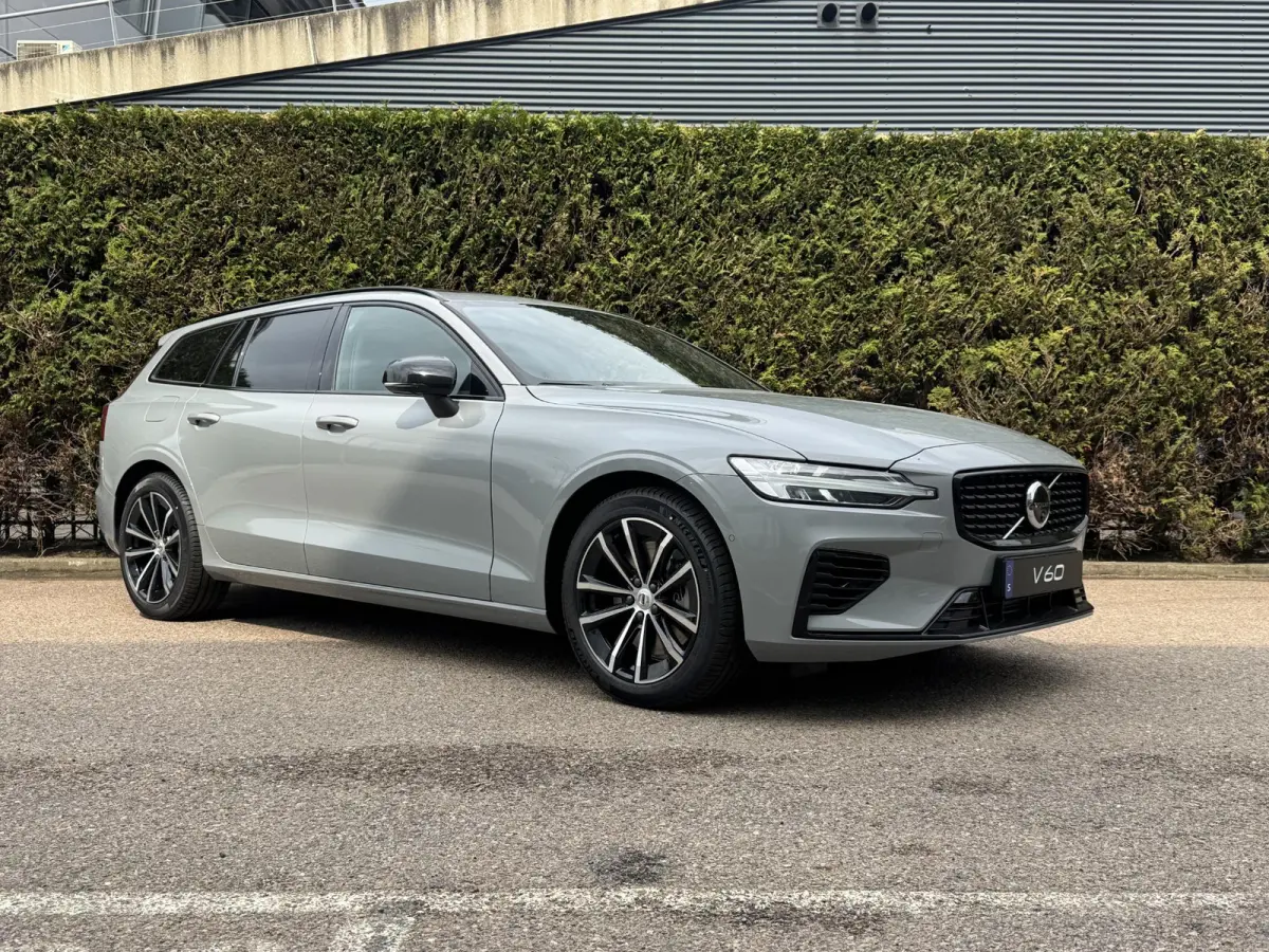 T8 Plug-in hybrid AWD Plus Dark | H&K Audio | 360 Camera | Elektr. stoel