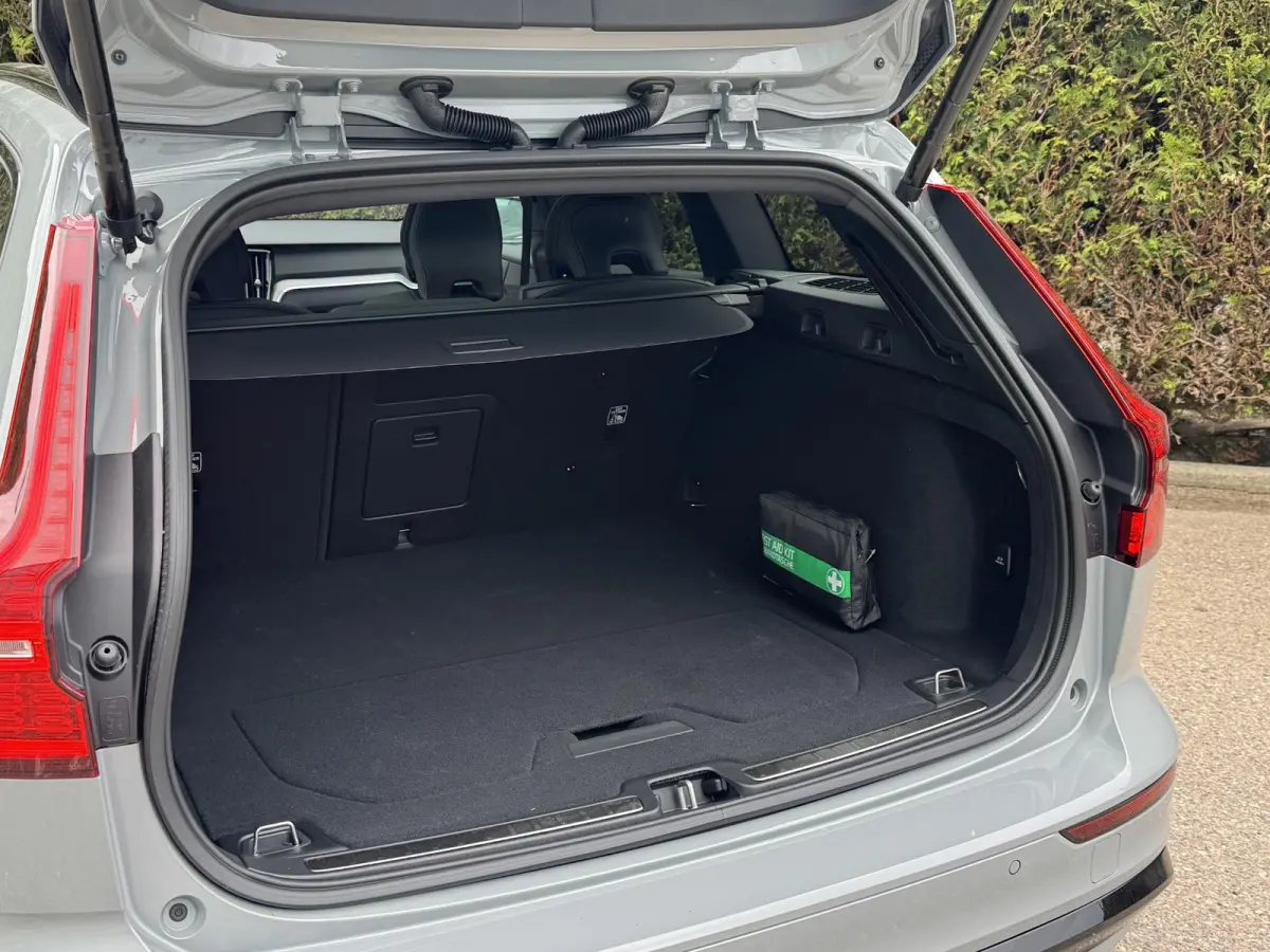 T8 Plug-in hybrid AWD Plus Dark | H&K Audio | 360 Camera | Elektr. stoel