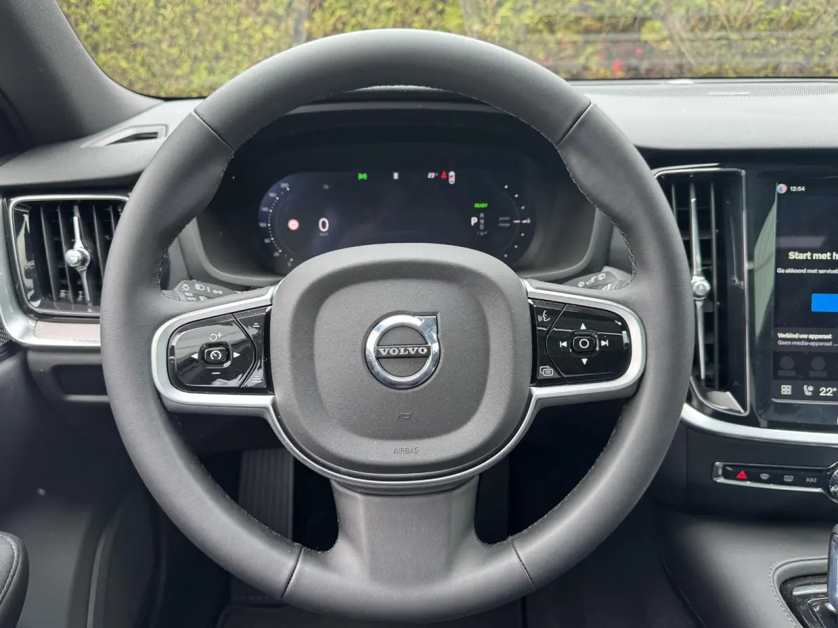 T8 Plug-in hybrid AWD Plus Dark | H&K Audio | 360 Camera | Elektr. stoel