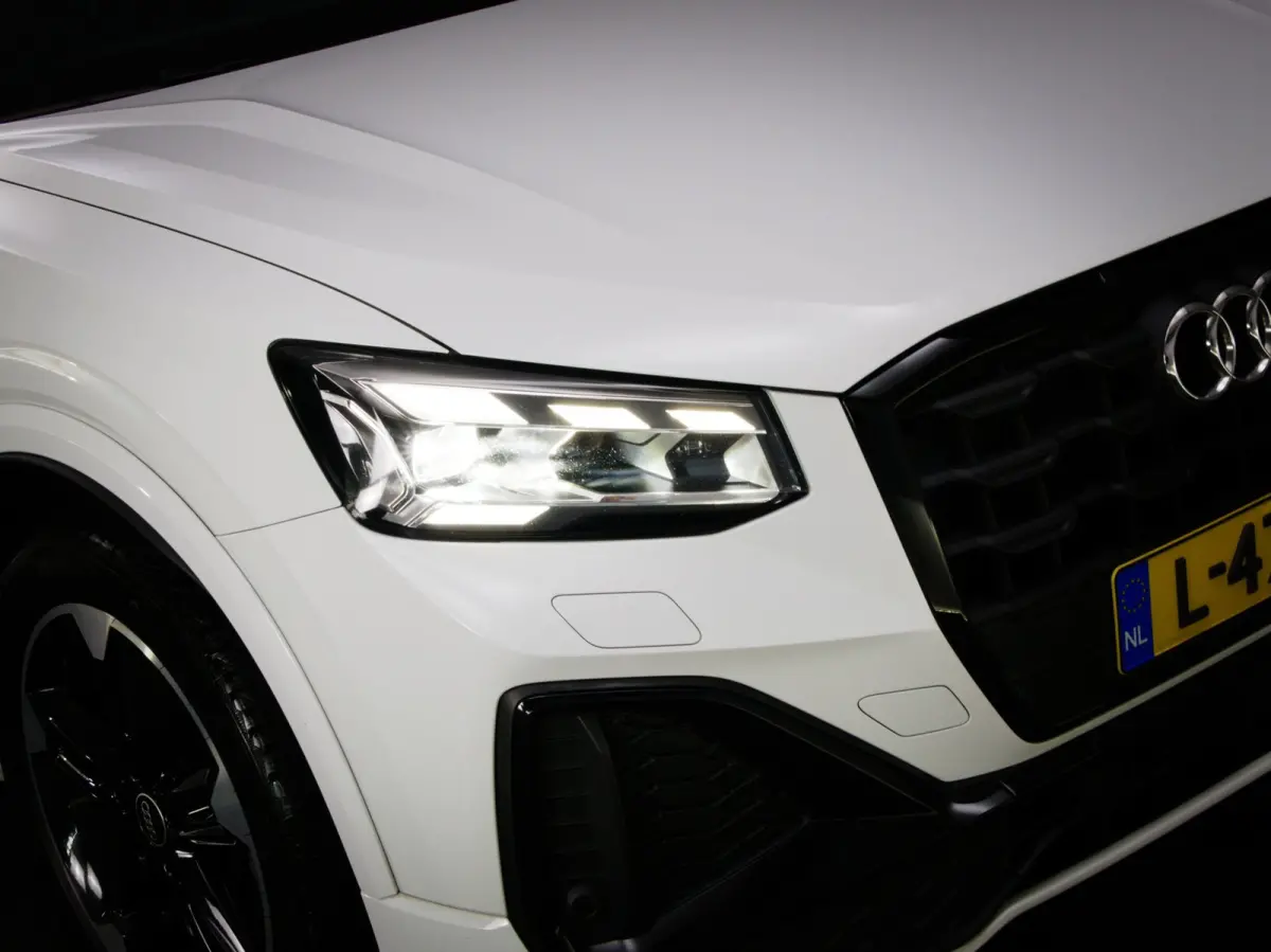 35 TFSI S-Line Edition (SFEERVERLICHTING, CAMERA, APPLE CARPLAY/ANDROID AUTO, LED-MATRIX, AFGEVLAKT SPORTSTUUR, CRUISE)