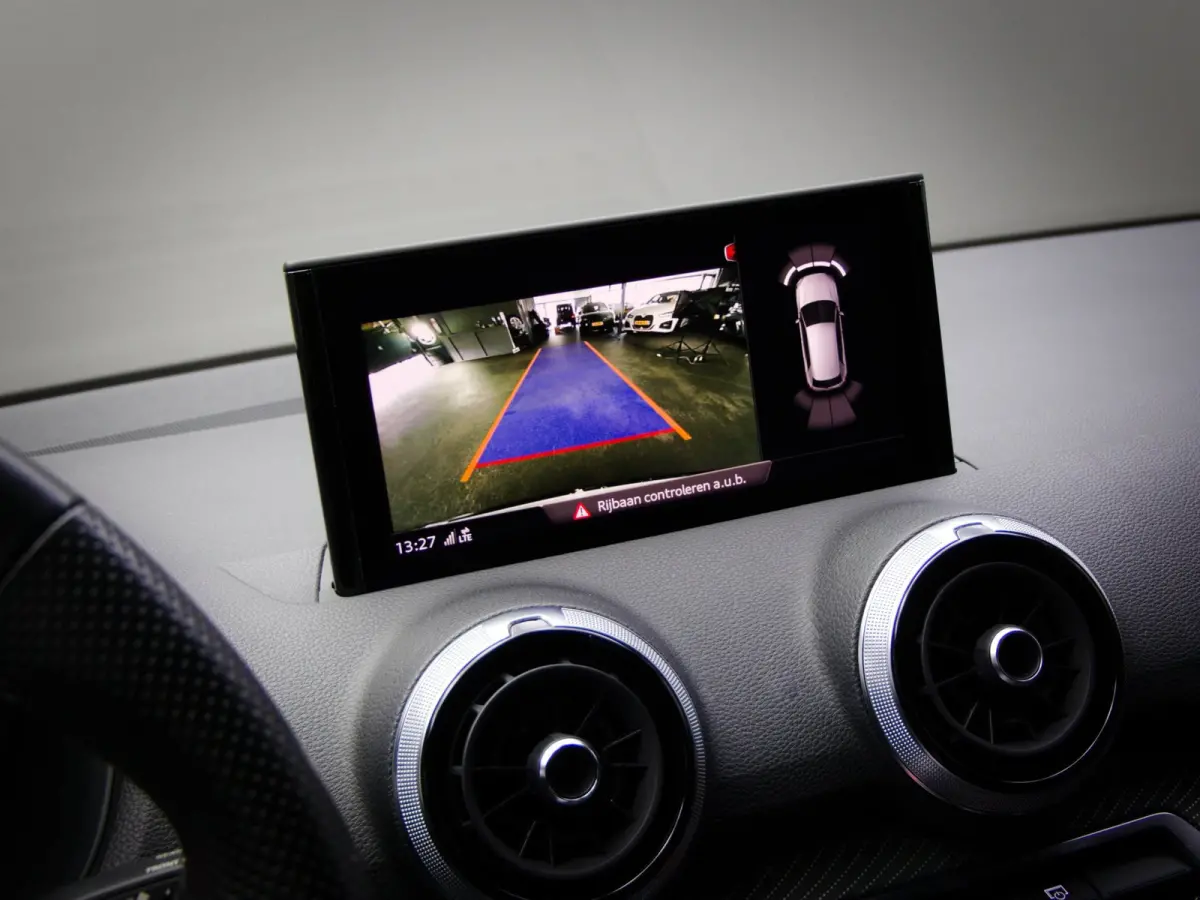 35 TFSI S-Line Edition (SFEERVERLICHTING, CAMERA, APPLE CARPLAY/ANDROID AUTO, LED-MATRIX, AFGEVLAKT SPORTSTUUR, CRUISE)