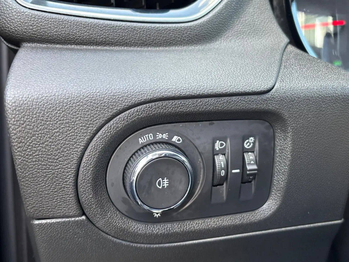 1.2 Turbo 130 pk ✅ CarPlay ✅ Distr vv ✅ 17 inch