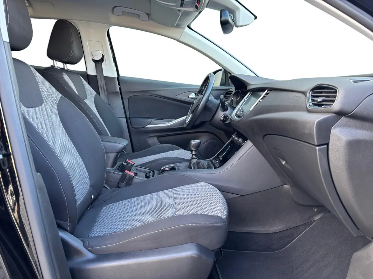 1.2 Turbo 130 pk ✅ CarPlay ✅ Distr vv ✅ 17 inch