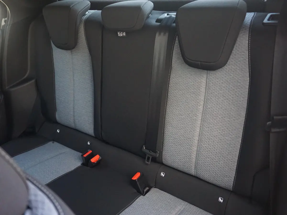 1.2 Turbo Hybrid Edition Airco