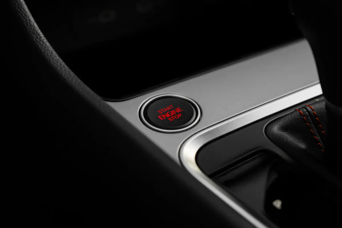 FR Business Intense | Achteruitrijcamera | Airconditioning automatisch met 2-zone-temperatuurregeling | Centrale vergr. met afstandsbediening en Keyless Entry&Go
