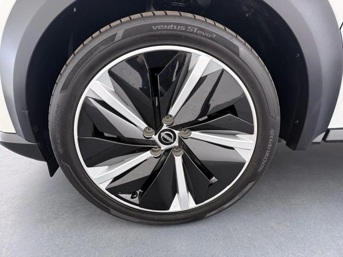 1.6 Hybrid N-Design | Stoel-, Stuur- & Voorruitverw. | | Parkeercamera | Navigatie |
