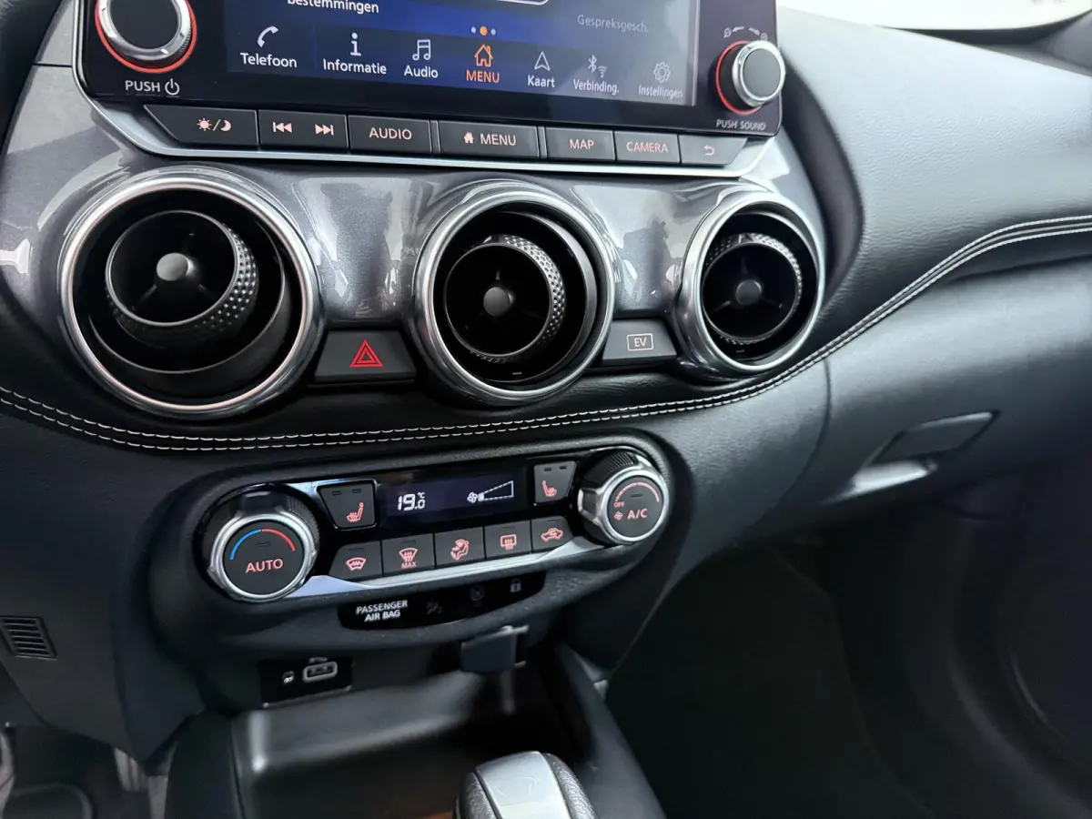 1.6 Hybrid N-Design | Stoel-, Stuur- & Voorruitverw. | | Parkeercamera | Navigatie |