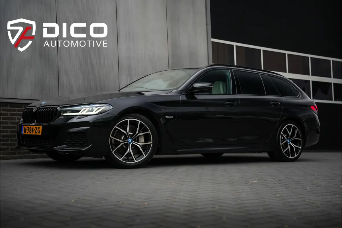 530e 293 pk Business Edition Plus M-Sportpakket / NL-Auto/ Laser-Koplamp/ Pano-Dak/ 89%SOH/ Leder/ Sport-Stoelen/ Stoel.Verw/ Camera/ Apple-Carplay/ 19''LMV