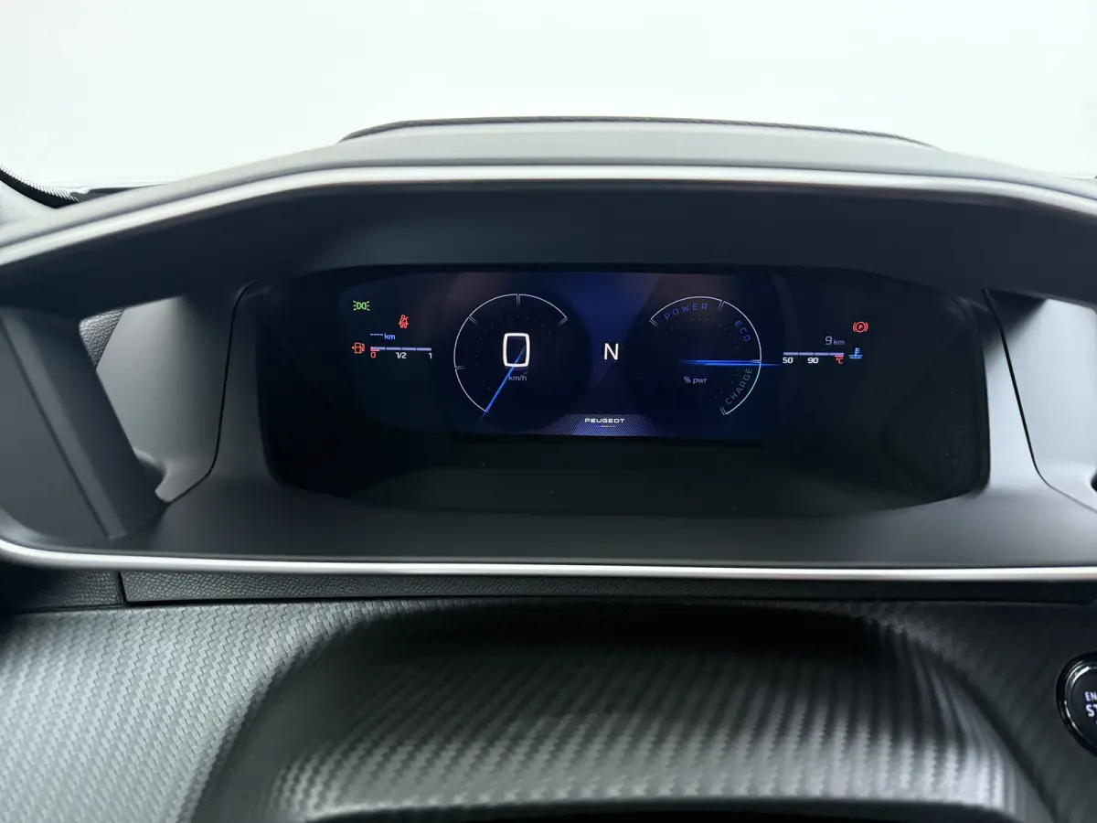GT | Active Safety Brake met camera en radar (automatisch noodremsysteem) met Distance Alert (waarschuwing dreigende aanrijding) | Advanced Active Safety Brake met camera en radar | Climate 
