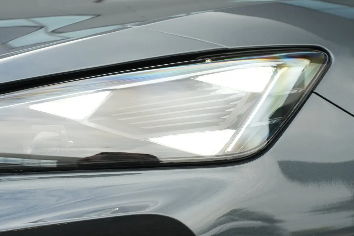 1.5 TSI e-Hybrid 204pk Business | Panoramadak | Stuur & Stoelverwarming | Sennheiser | Achteruitrijcamera | 18"
