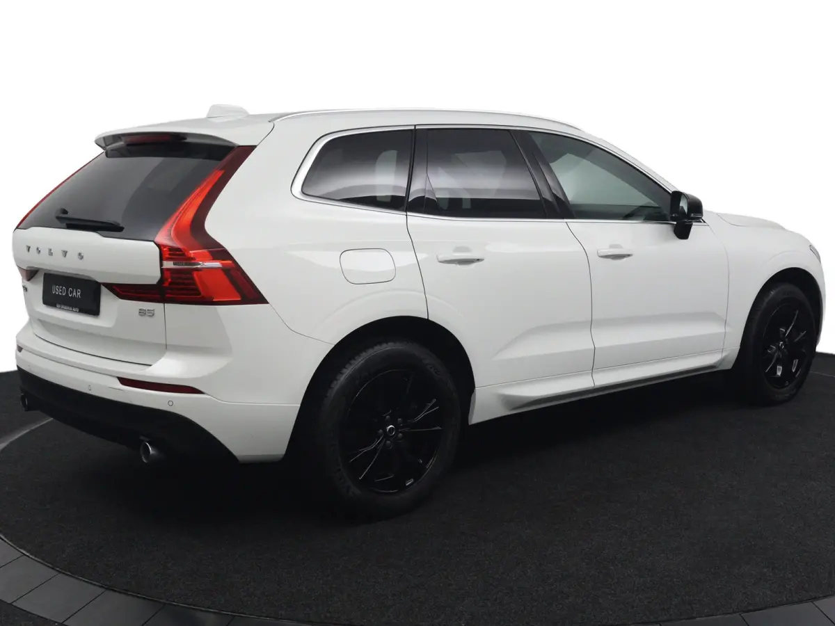 B5 Black Pack | Trekhaak 2300KG! | Camera | Adaptive Cruise | BLIS | Stoelverwarming | Verwarmbare Voorruit | CarPlay/Android Auto