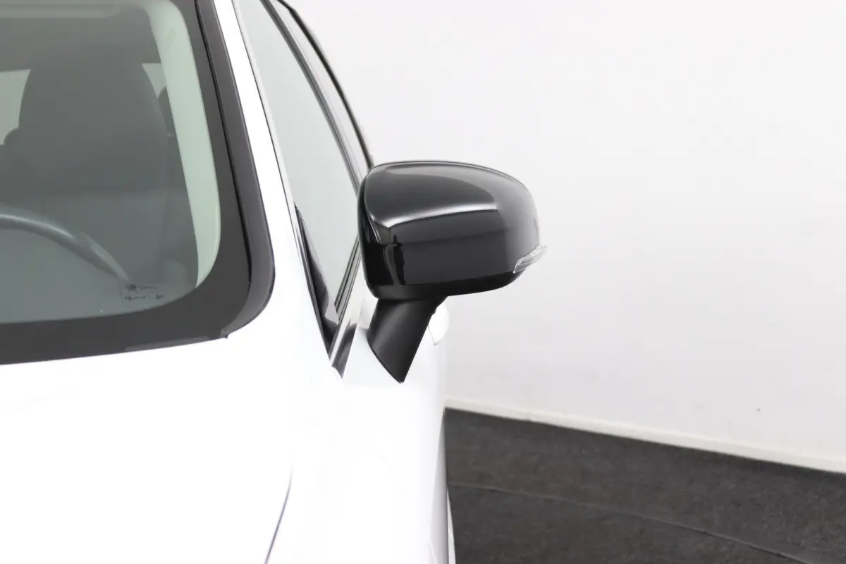 B5 Black Pack | Trekhaak 2300KG! | Camera | Adaptive Cruise | BLIS | Stoelverwarming | Verwarmbare Voorruit | CarPlay/Android Auto