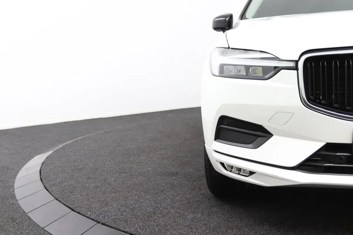B5 Black Pack | Trekhaak 2300KG! | Camera | Adaptive Cruise | BLIS | Stoelverwarming | Verwarmbare Voorruit | CarPlay/Android Auto