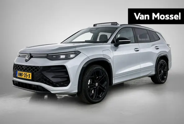 1.5 eHybrid R-Line Edition | SoH 97% | 272 PK | Automaat | Black Style | Lederen Interieur (Memory Seats) | 360* Camera (Helicopter View) | Head-Up Display | Harman-Kardon