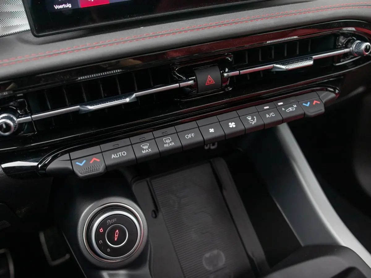 1.3 Ibrida Plug-In Q4 270pk AWD Veloce | Teck Pack | Schuif/Kanteldak | Harman Kardon | 20"  | Bicolore