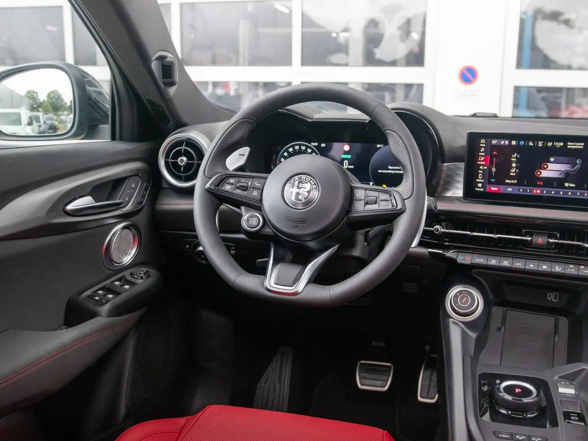 1.3 Ibrida Plug-In Q4 270pk AWD Veloce | Teck Pack | Schuif/Kanteldak | Harman Kardon | 20"  | Bicolore