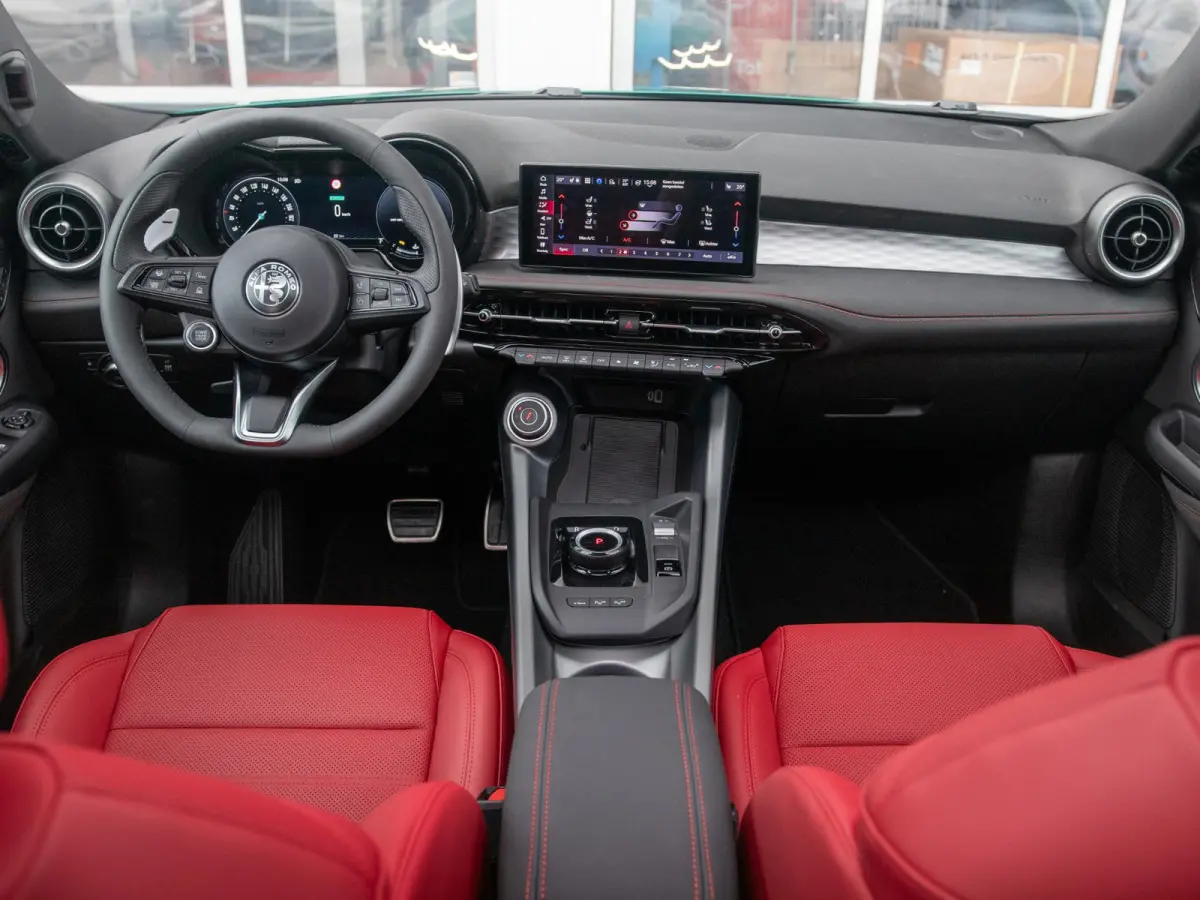 1.3 Ibrida Plug-In Q4 270pk AWD Veloce | Teck Pack | Schuif/Kanteldak | Harman Kardon | 20"  | Bicolore