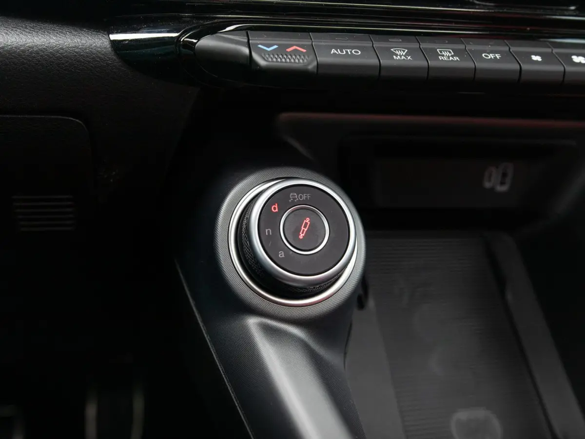 1.3 Ibrida Plug-In Q4 270pk AWD Veloce | Teck Pack | Schuif/Kanteldak | Harman Kardon | 20"  | Bicolore