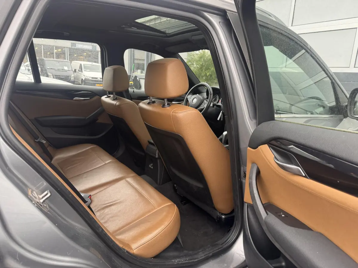 xDrive28i Executive / NAP / PANO / GARANTIE / LEER /