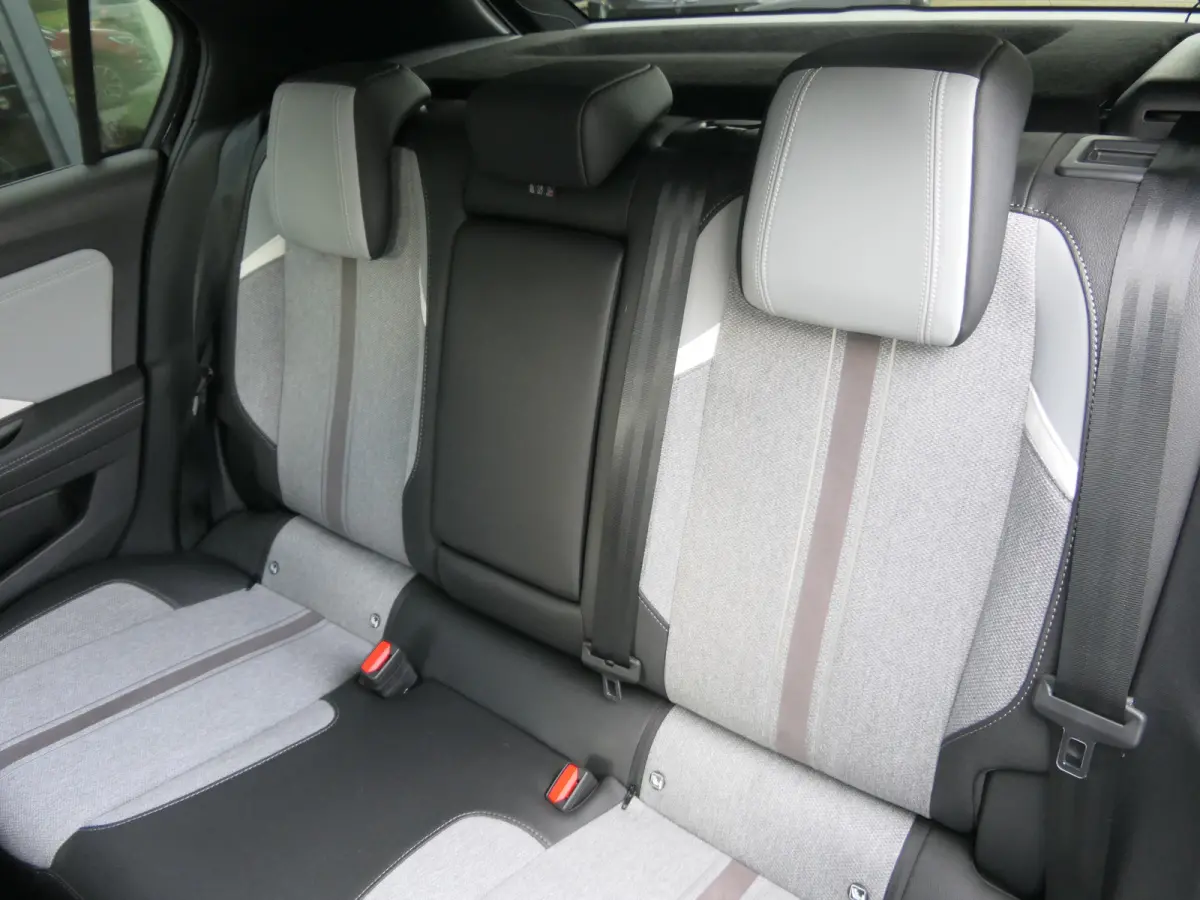 1.6 Turbo Plug in Hybrid Elegance | Camera | Navigatie