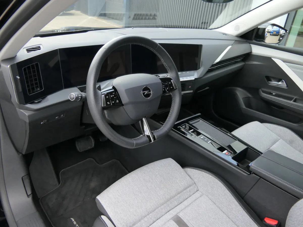 1.6 Turbo Plug in Hybrid Elegance | Camera | Navigatie