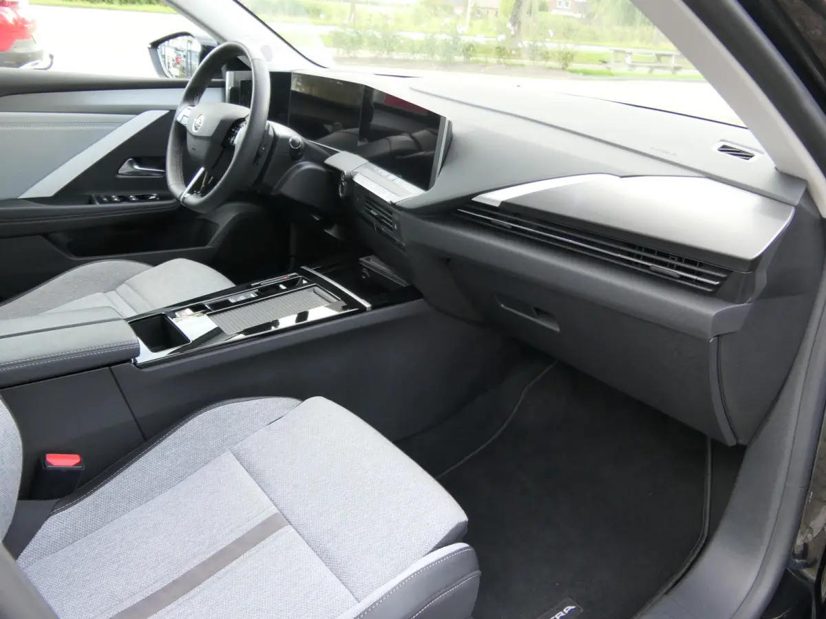 1.6 Turbo Plug in Hybrid Elegance | Camera | Navigatie