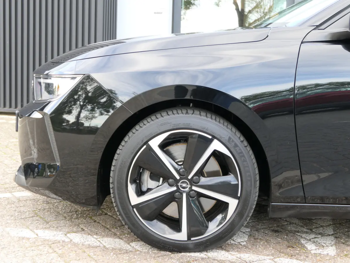 1.6 Turbo Plug in Hybrid Elegance | Camera | Navigatie