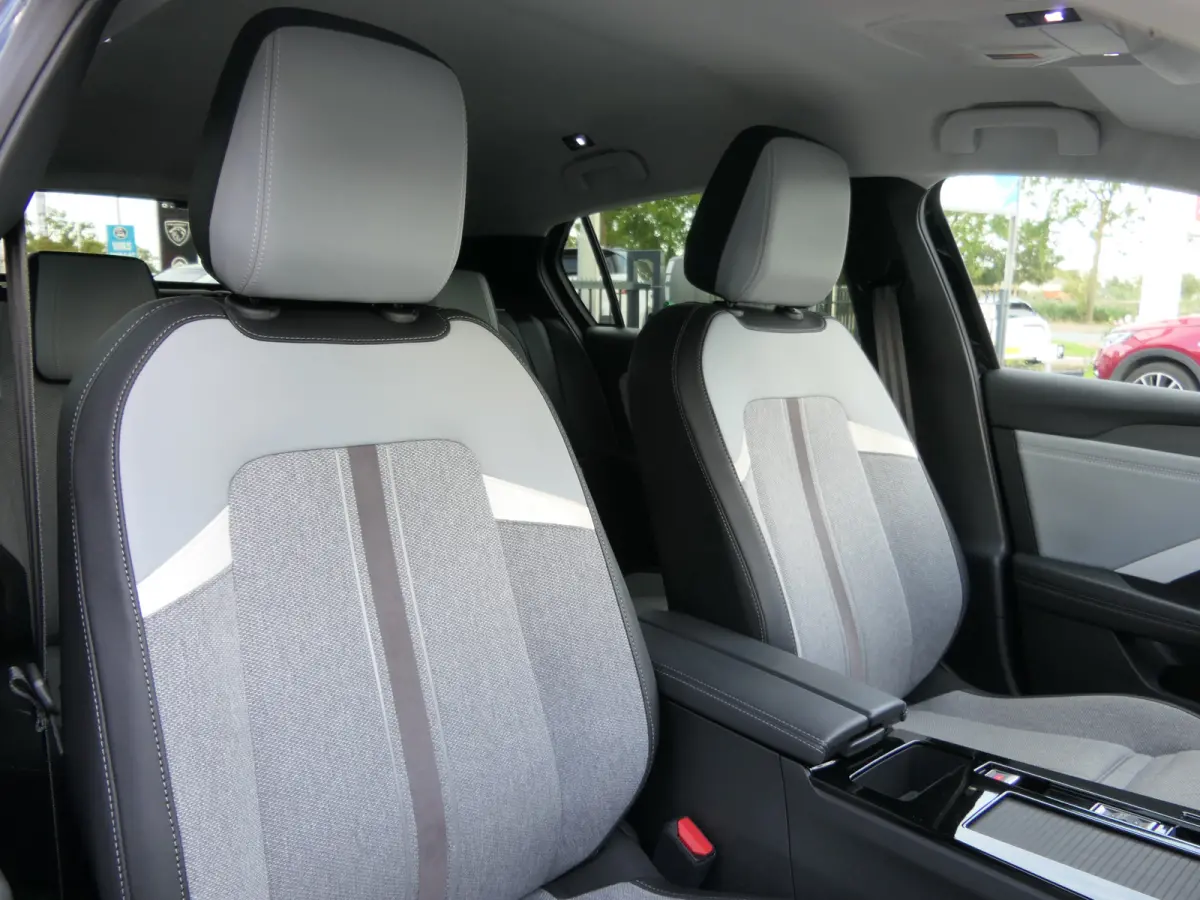 1.6 Turbo Plug in Hybrid Elegance | Camera | Navigatie