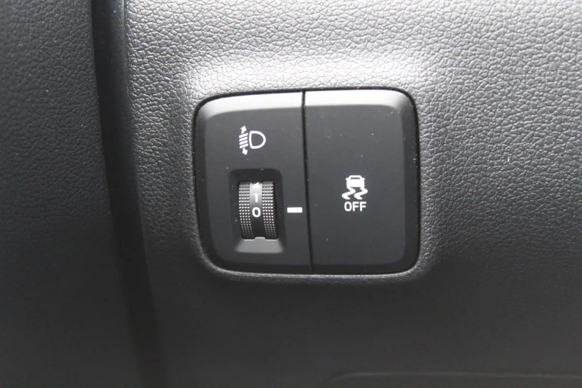 1.0 T-GDI Parkeercamera l Parkeersensoren achter l Apple carplay/Android auto l Airco
