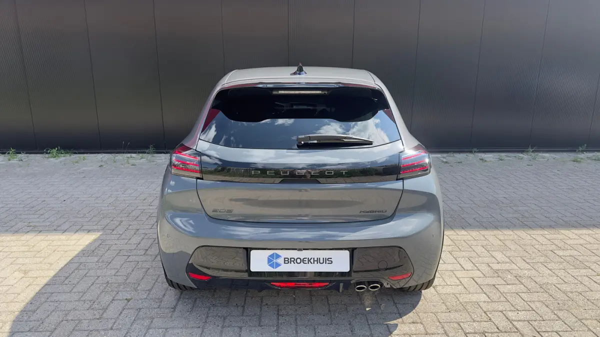 GT | Elektrische parkeerrem | Extra getinte achterste zijruiten en achterruit | Extra getinte achterste zijruiten en achterruit