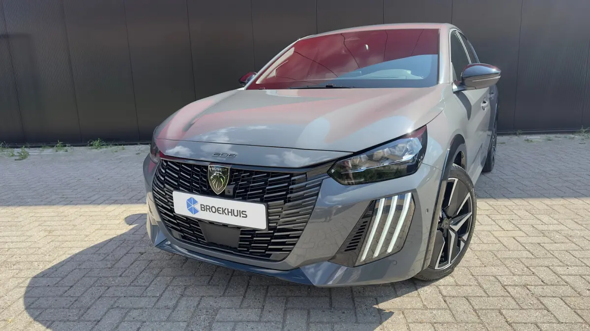 GT | Elektrische parkeerrem | Extra getinte achterste zijruiten en achterruit | Extra getinte achterste zijruiten en achterruit