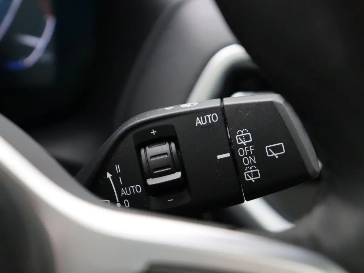 High Executive 80 kWh SoH 97% | High Executive | Stuurwielrand Verwarmd | Driving Assistant Professional | 19''
