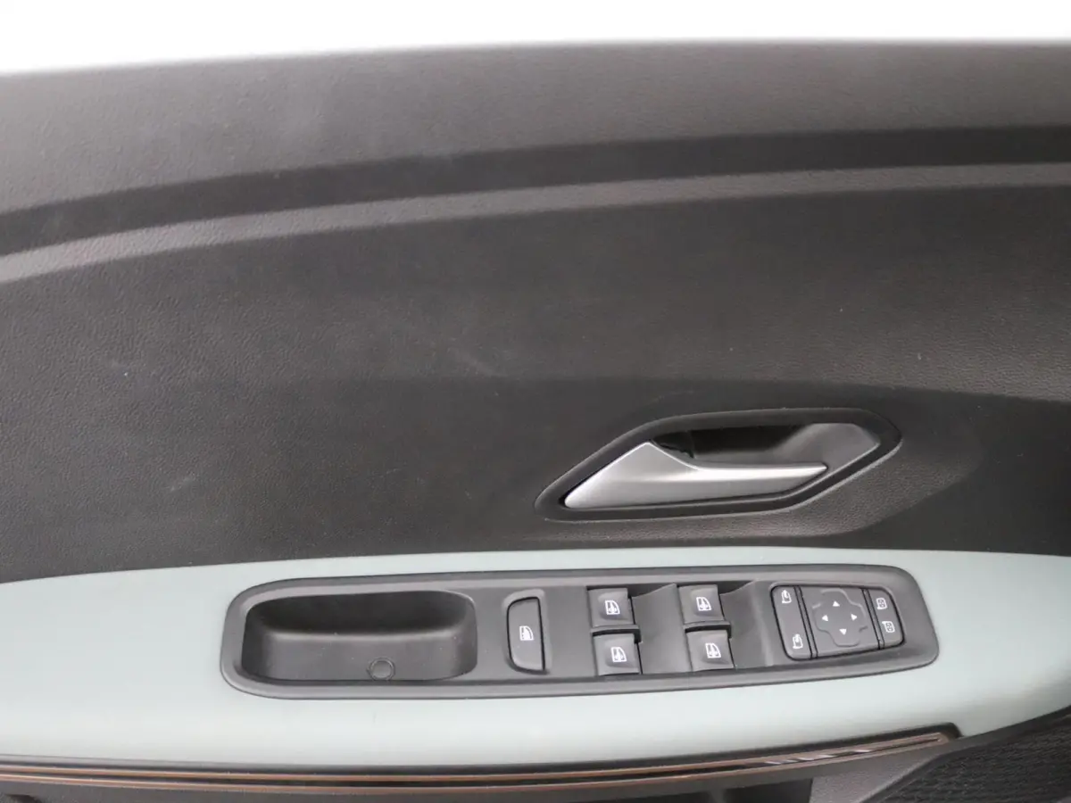 hybrid 155 limited edition 7-zits | 360 camera | Navigatie | Cruise Control |