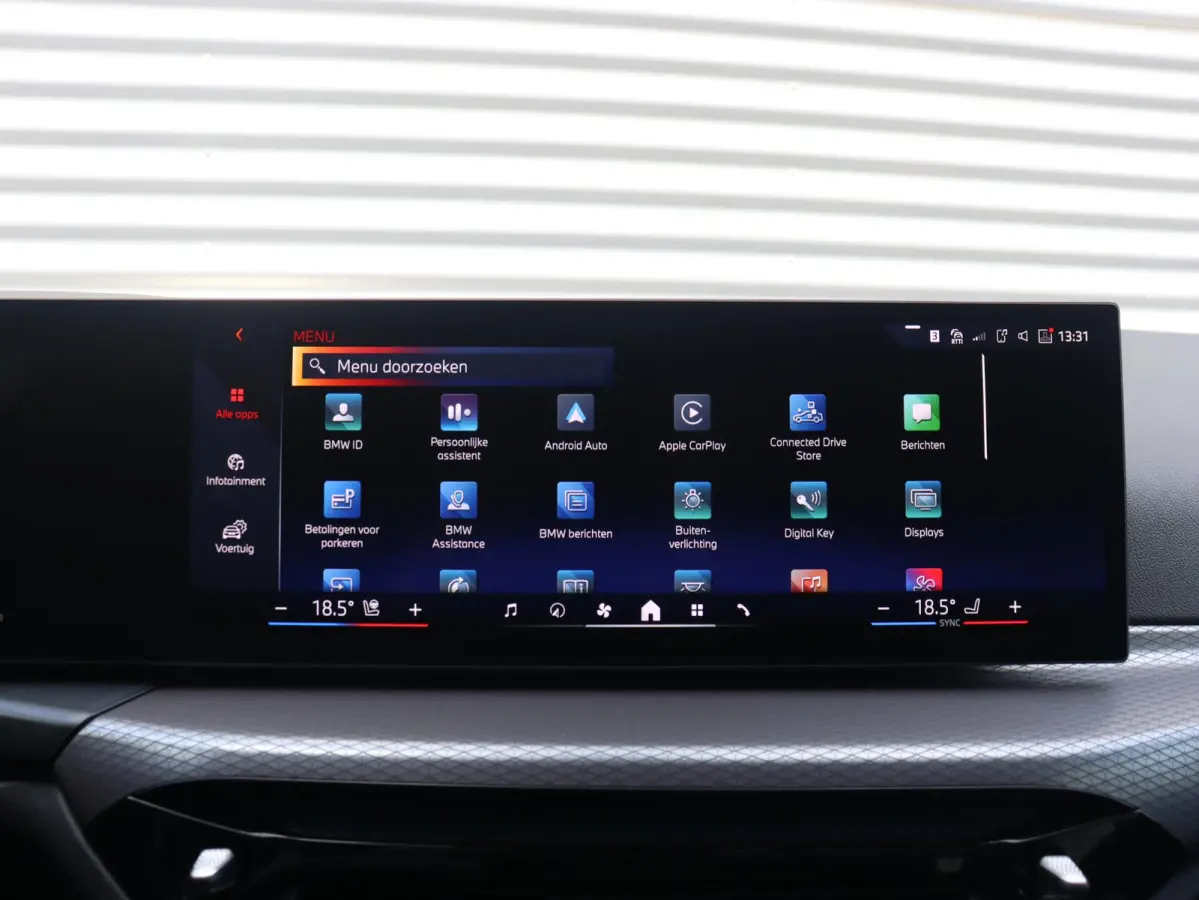 eDrive35 | M Sportpakket Pro | Panodak | Individual Lak | Laserlight | Hi-Fi | Camera | Adaptive Cruise Control | Comfort Access | Stuurwiel Verwarmd | SOH 100% | 19'' LMV