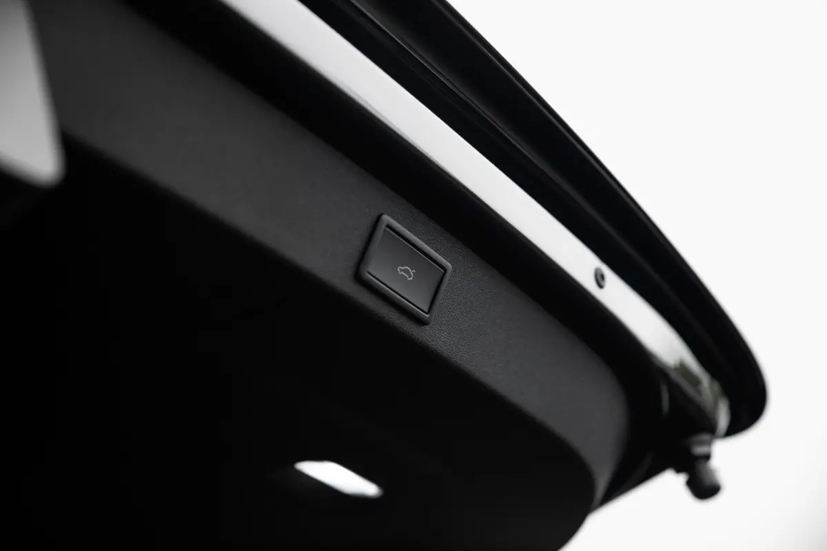 Sportline Business | Achteruitrijcamera | Crew Protect Assist | Cruise control met speedlimiter