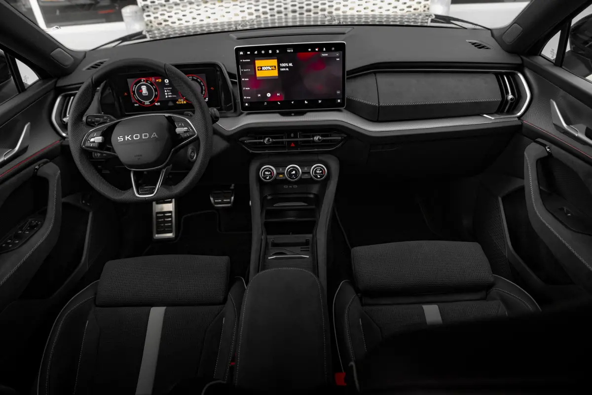 Sportline Business | Achteruitrijcamera | Crew Protect Assist | Cruise control met speedlimiter