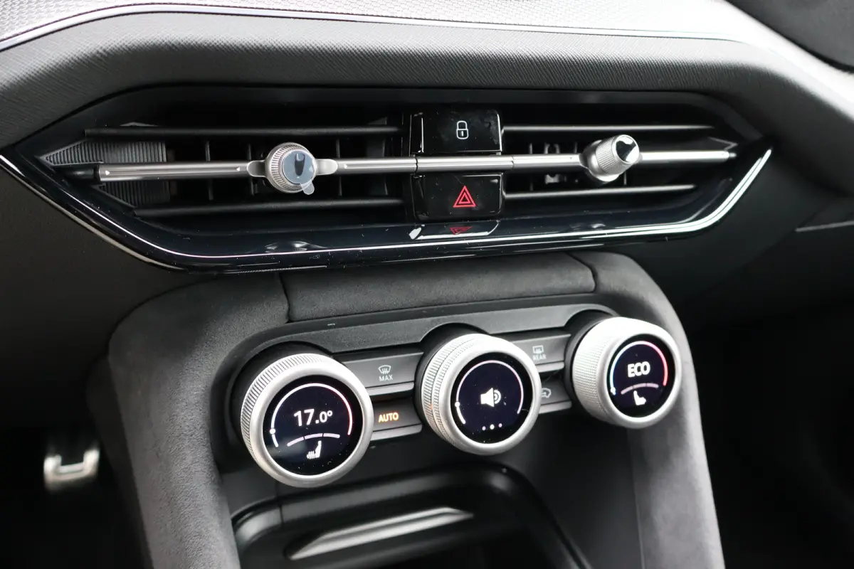 Sportline Business | Achteruitrijcamera | Crew Protect Assist | Cruise control met speedlimiter