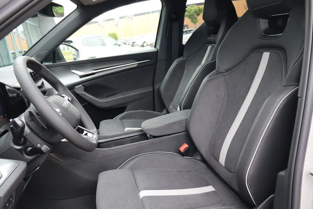 Sportline Business | Achteruitrijcamera | Crew Protect Assist | Cruise control met speedlimiter
