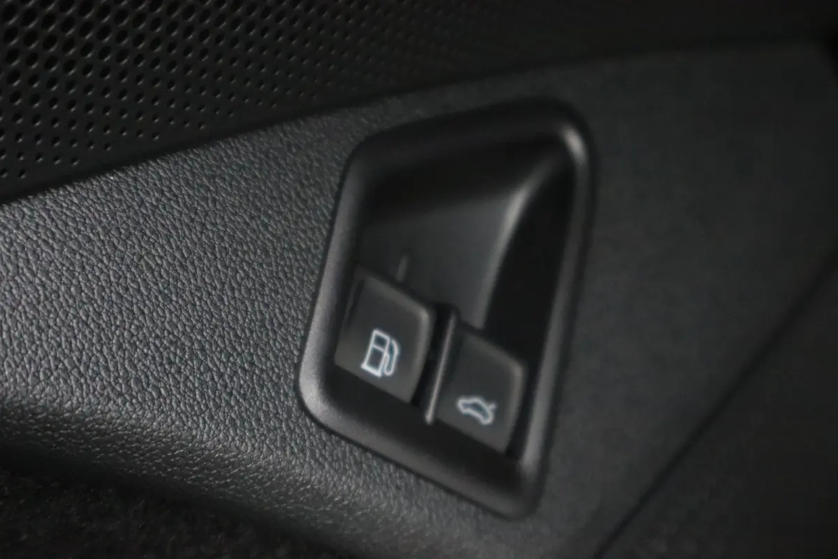 Sportline Business | Achteruitrijcamera | Crew Protect Assist | Cruise control met speedlimiter