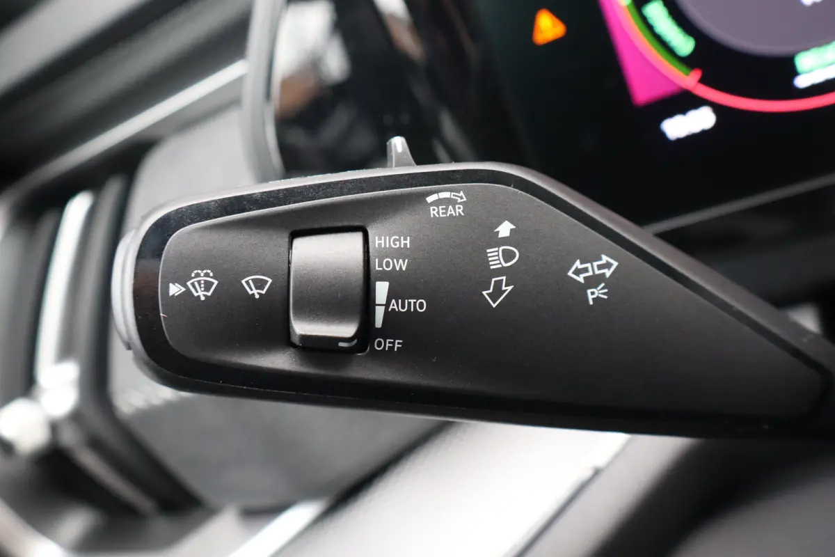 Sportline Business | Achteruitrijcamera | Crew Protect Assist | Cruise control met speedlimiter