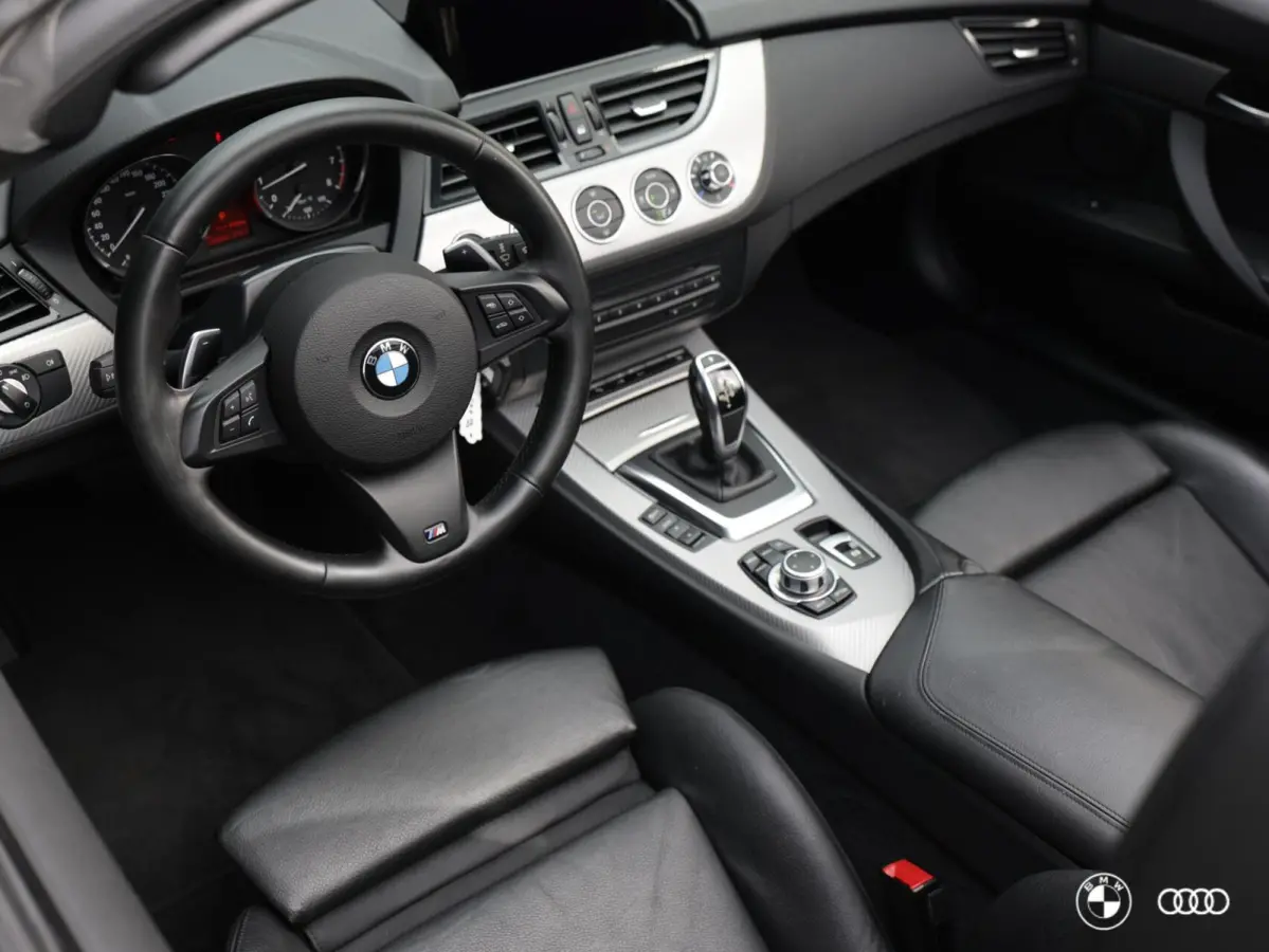 28i M SPORT HARDTOP DEALER OH. / ADAP. M CHASSIS / MEMORY / HIFI / 19"