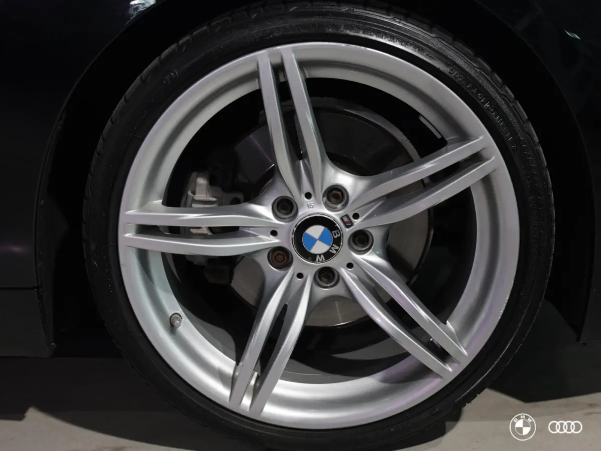 28i M SPORT HARDTOP DEALER OH. / ADAP. M CHASSIS / MEMORY / HIFI / 19"