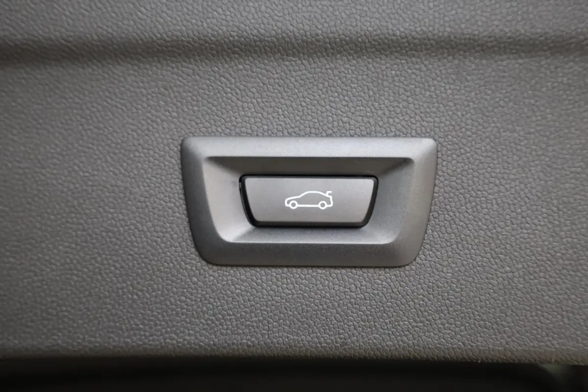 xDrive60 | M Sportpakket Pro | Harman/Kardon | SOH 100% | Driving Assistant Professional | Skylounge