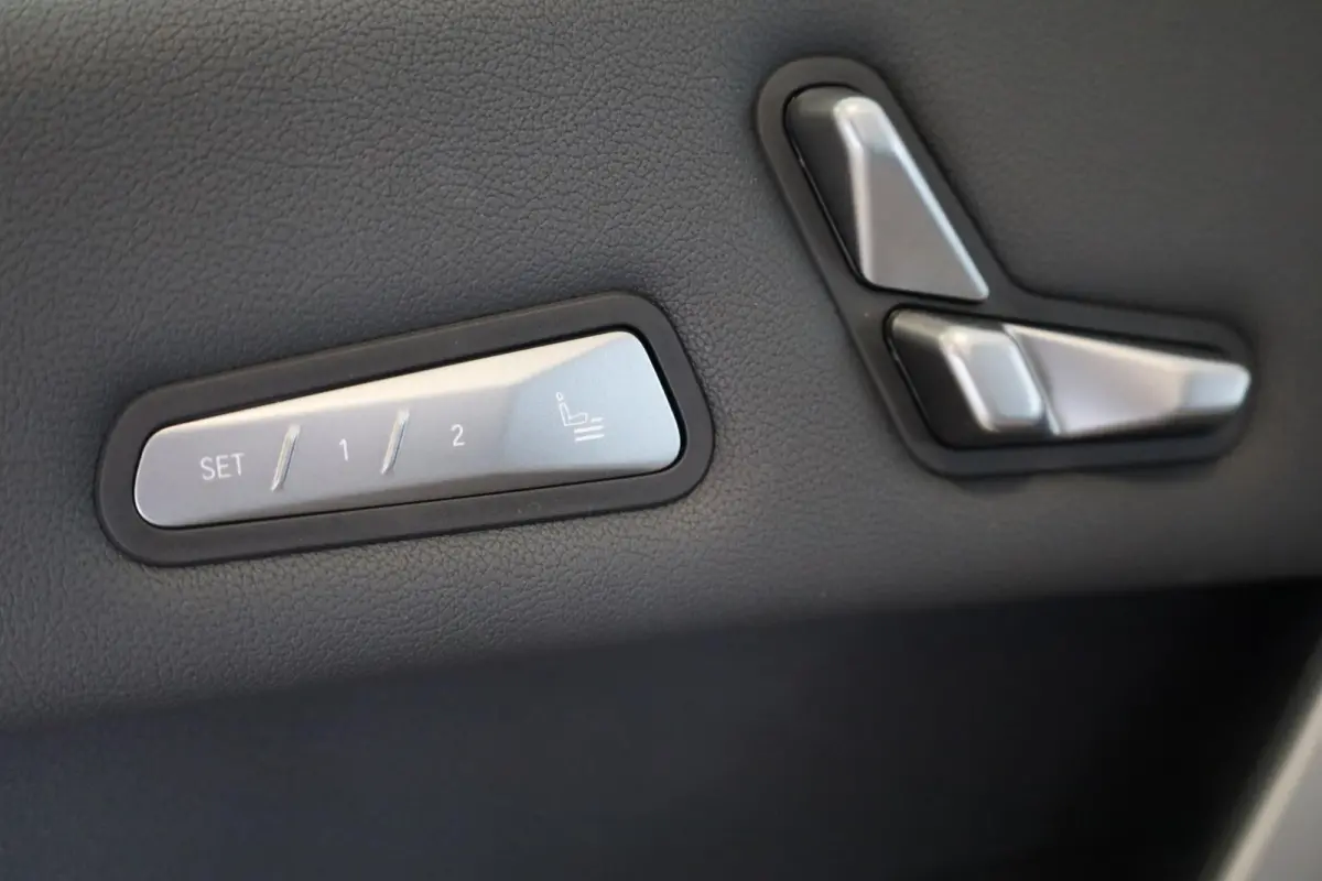 xDrive60 | M Sportpakket Pro | Harman/Kardon | SOH 100% | Driving Assistant Professional | Skylounge