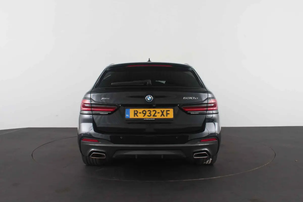 530e xDrive High Executive M Sport > Shadow-Line/20inch/Driving Assistant Professional