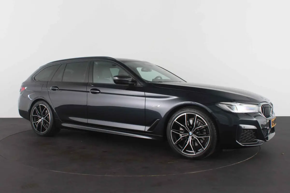 530e xDrive High Executive M Sport > Shadow-Line/20inch/Driving Assistant Professional