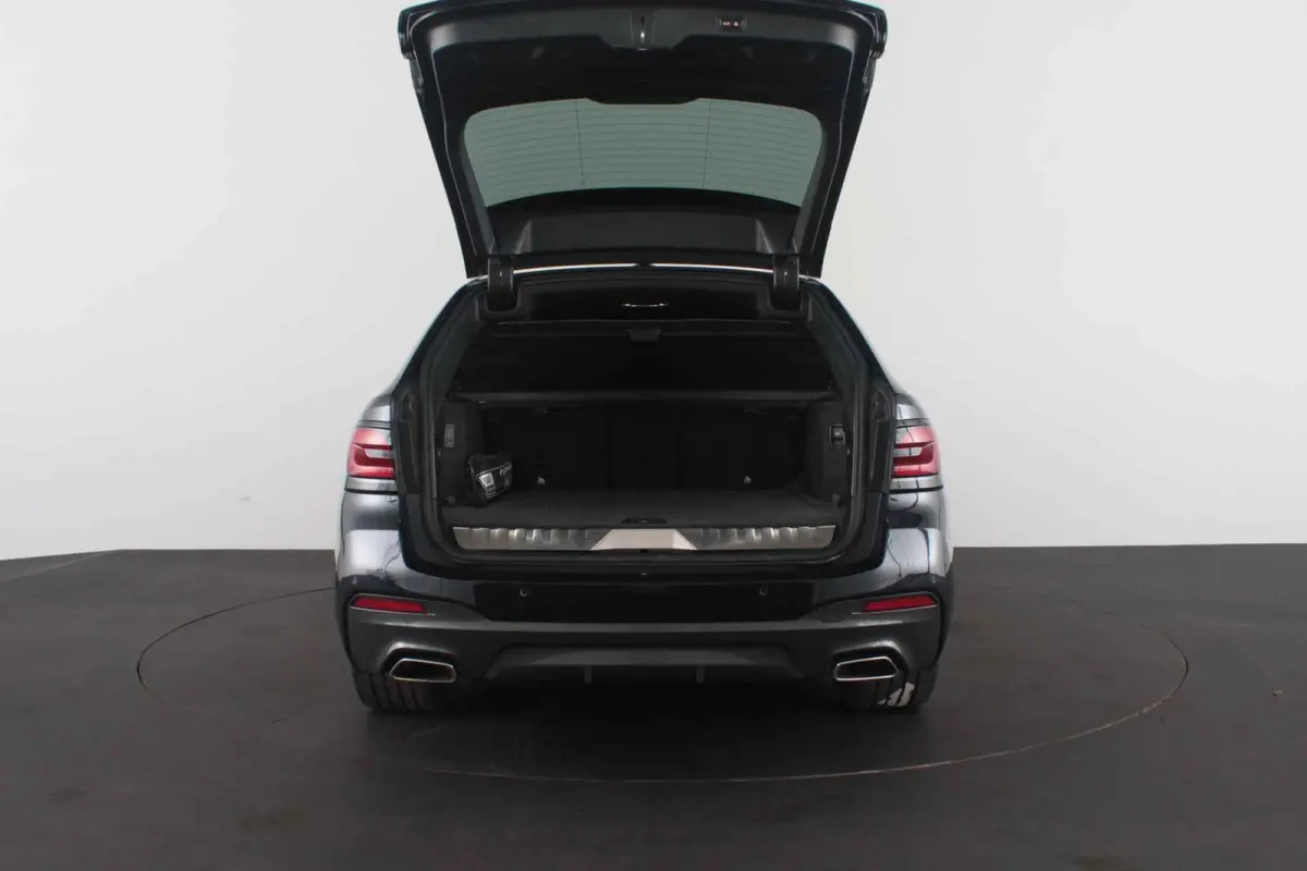 530e xDrive High Executive M Sport > Shadow-Line/20inch/Driving Assistant Professional