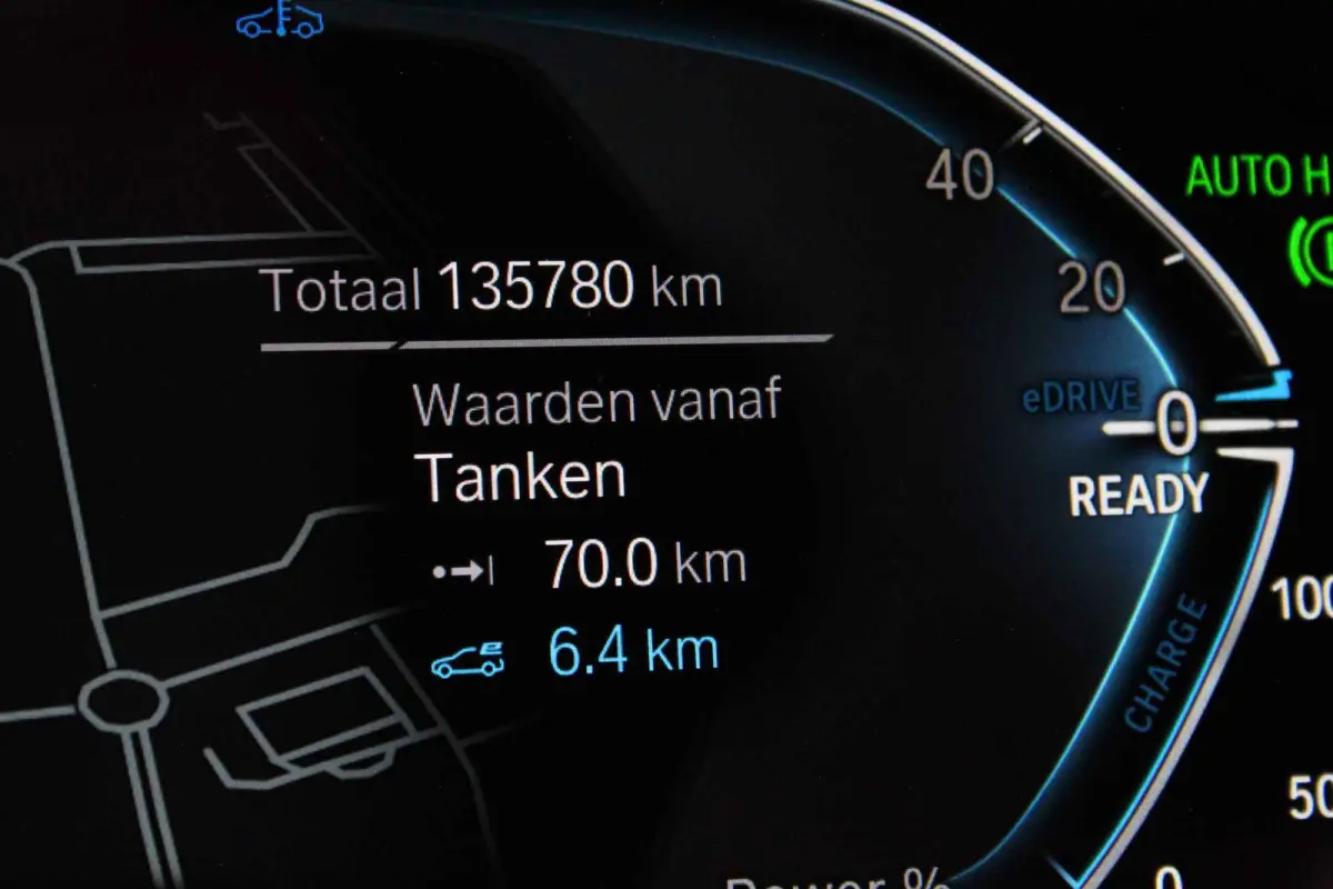 530e xDrive High Executive M Sport > Shadow-Line/20inch/Driving Assistant Professional